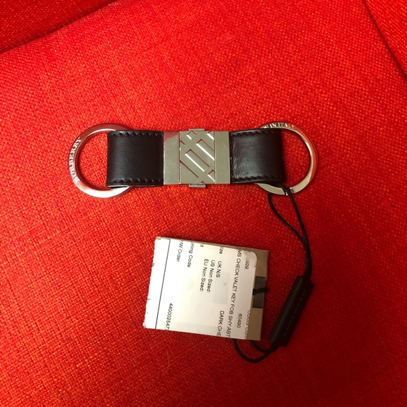burberry key fob